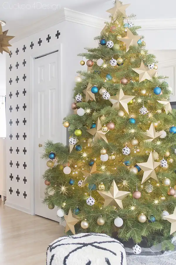 Christmas Tree with foldable paper star