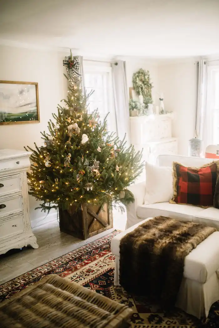 Cozy small Christmas tree Decor- white accents