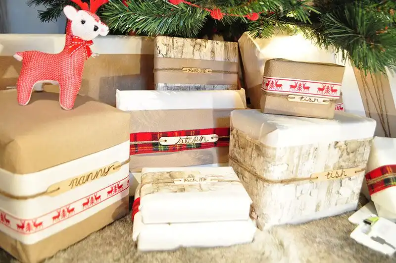 Christmas wrapping gift withs popsicle sticks