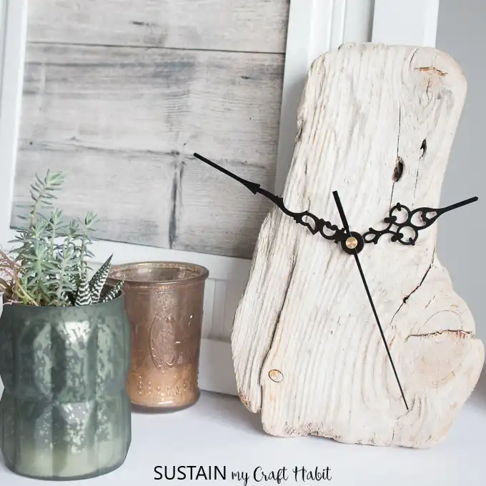 Clock Driftwood Decor