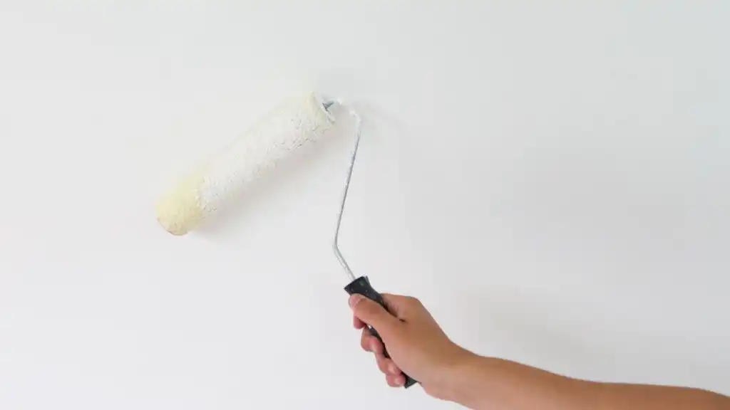 Closet wall painting