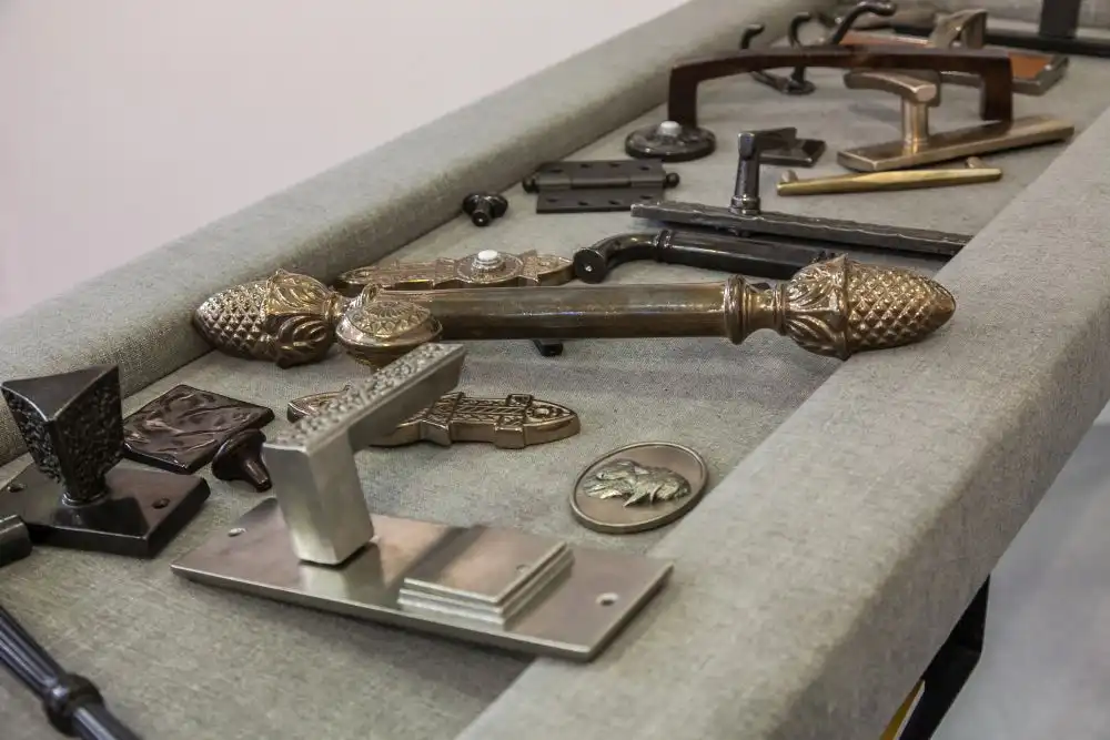 From vintage to modern, the options for different types of pulls is almost endless.
