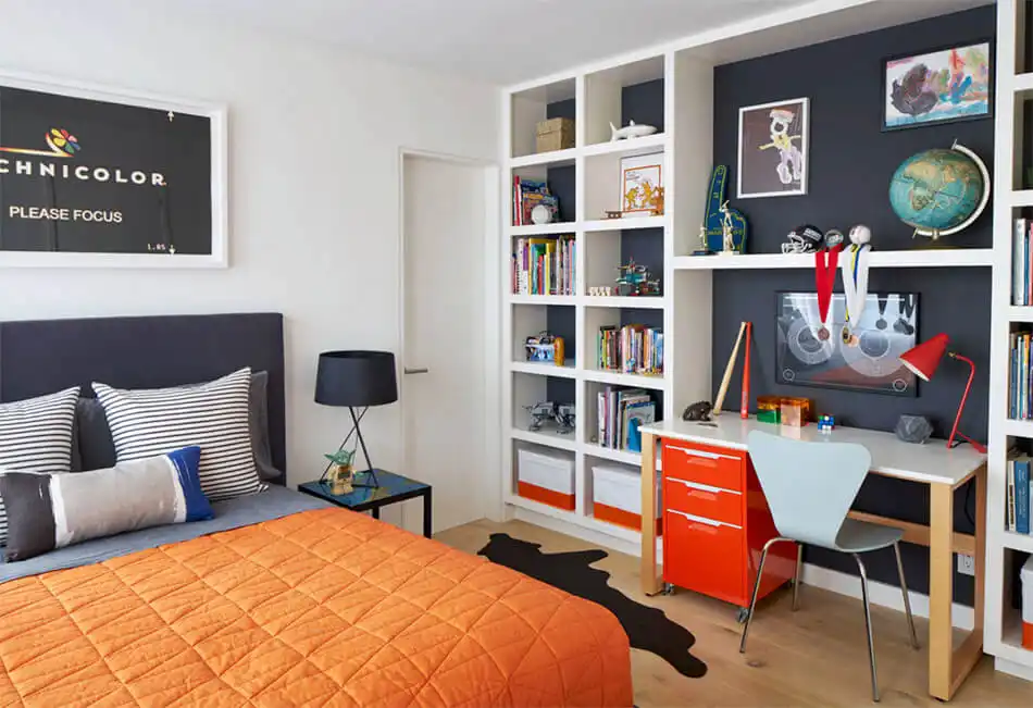 Colorful teenage bedroom decor
