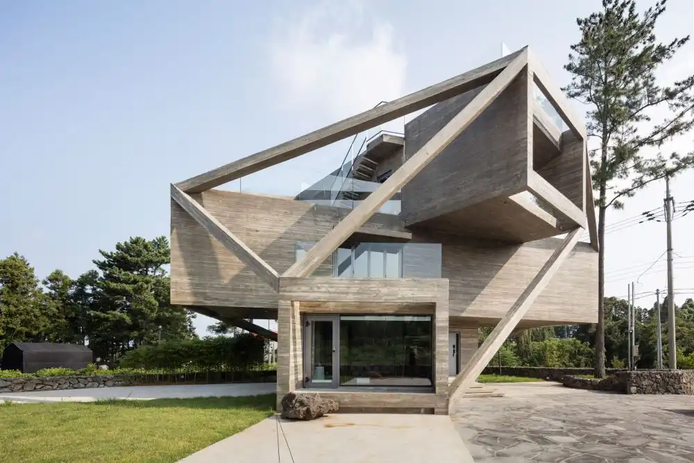 Concrete House by South Korean architect Moon HoonHouse