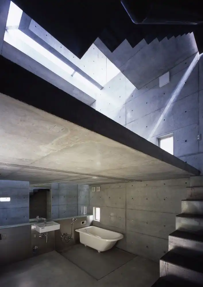 Concrete house in Japan by Atelier TekutoBath