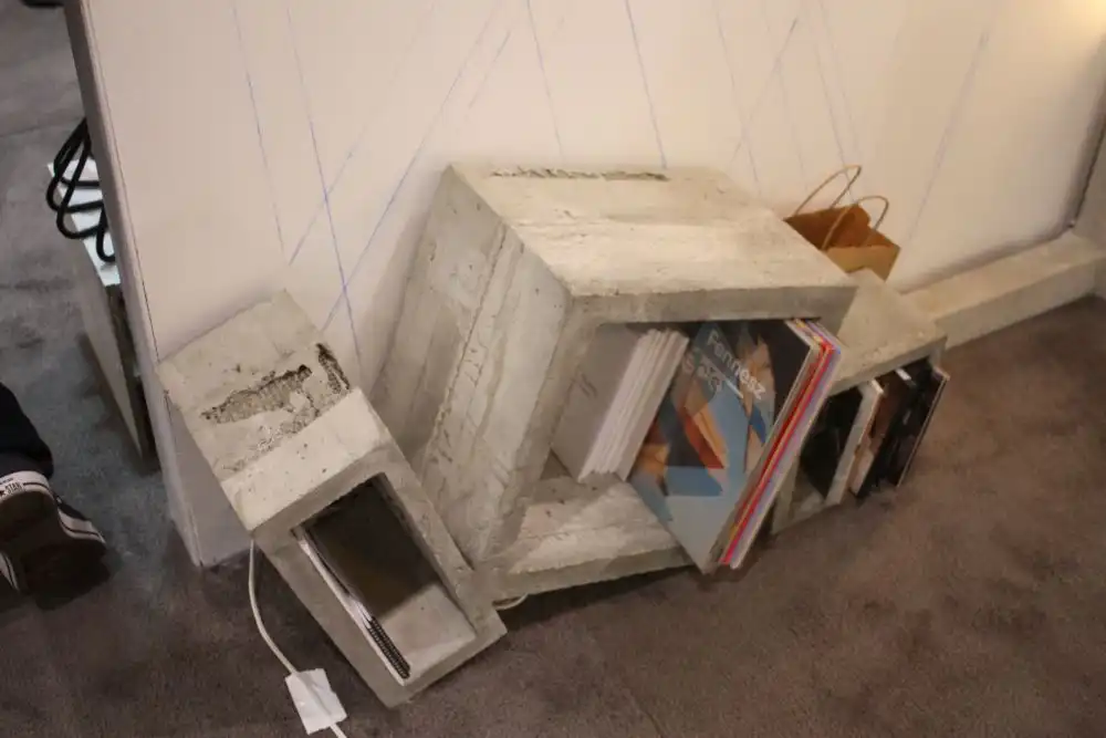 Concrete magazine rack floor standing