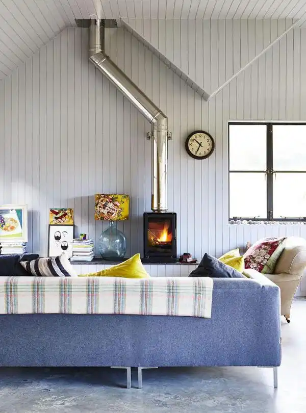 Concrete polished floor and white walls