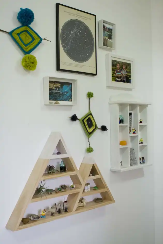 Cool Triangle Shelf