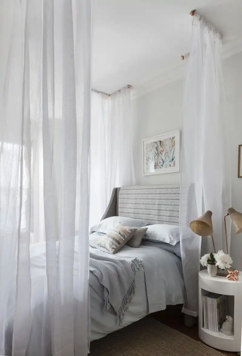 25 DIY Canopy Beds to Make You Feel Like You’re On Safari 25 DIY Canopy Beds to Make You Feel Like You’re On Safari