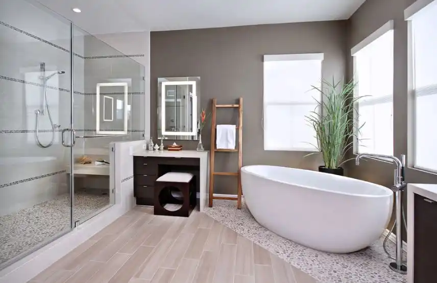 Corner freestanding bathtub
