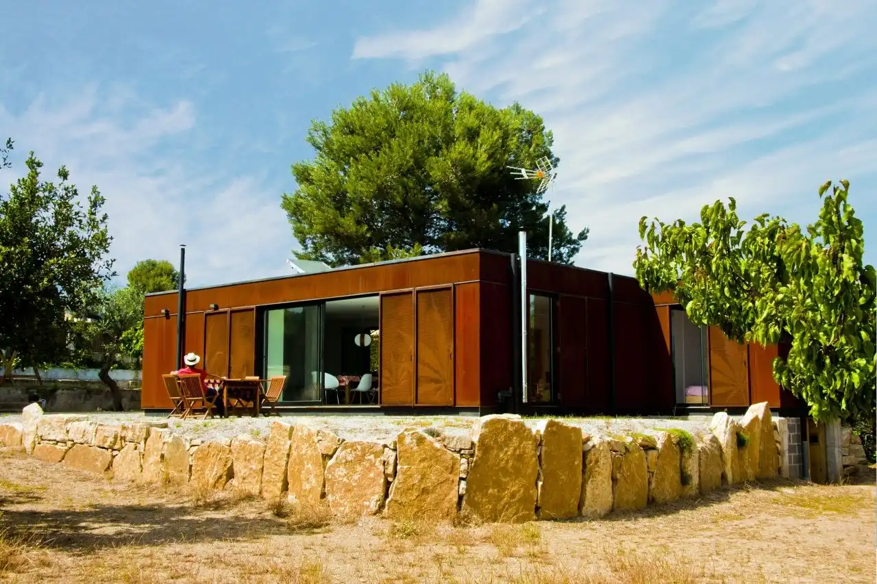 Infiniski Menta House from James & Mau