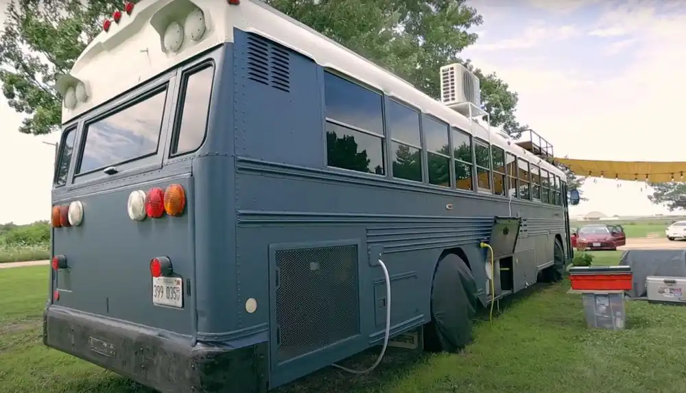 Couples DIY School Bus Conversion