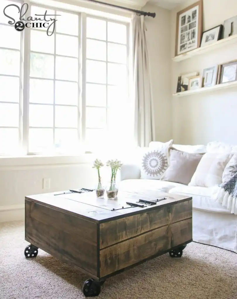 Crate box on casters table