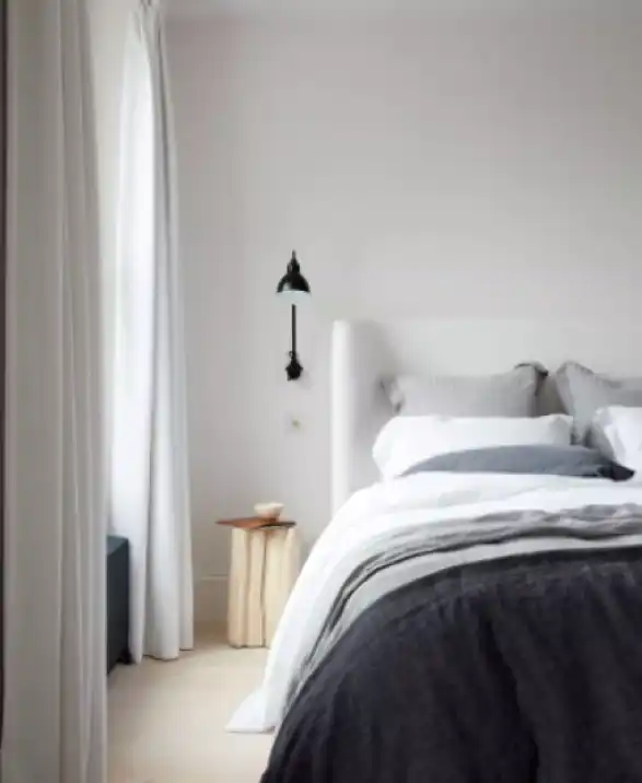 Create a Relaxing Black and White Bedroom