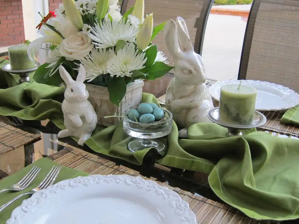 Creating a tablescape for Easter - bunni decor
