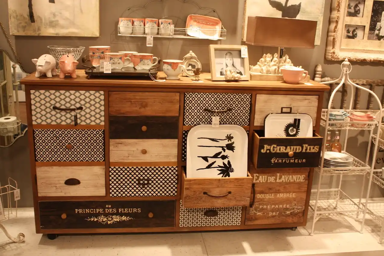 Personalize the design with accent colors