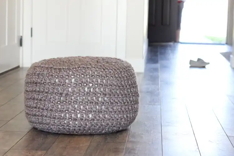 Crocheted cushions free patterns
