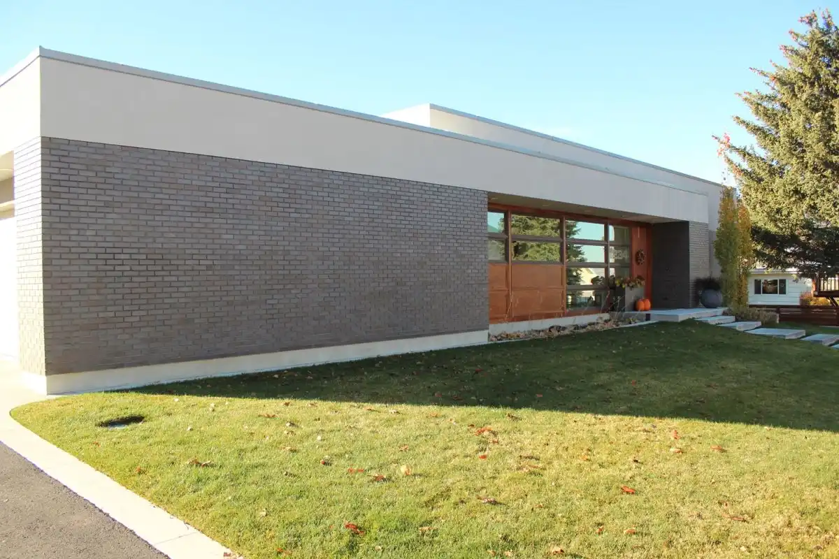 Curb Appeal - brick facade