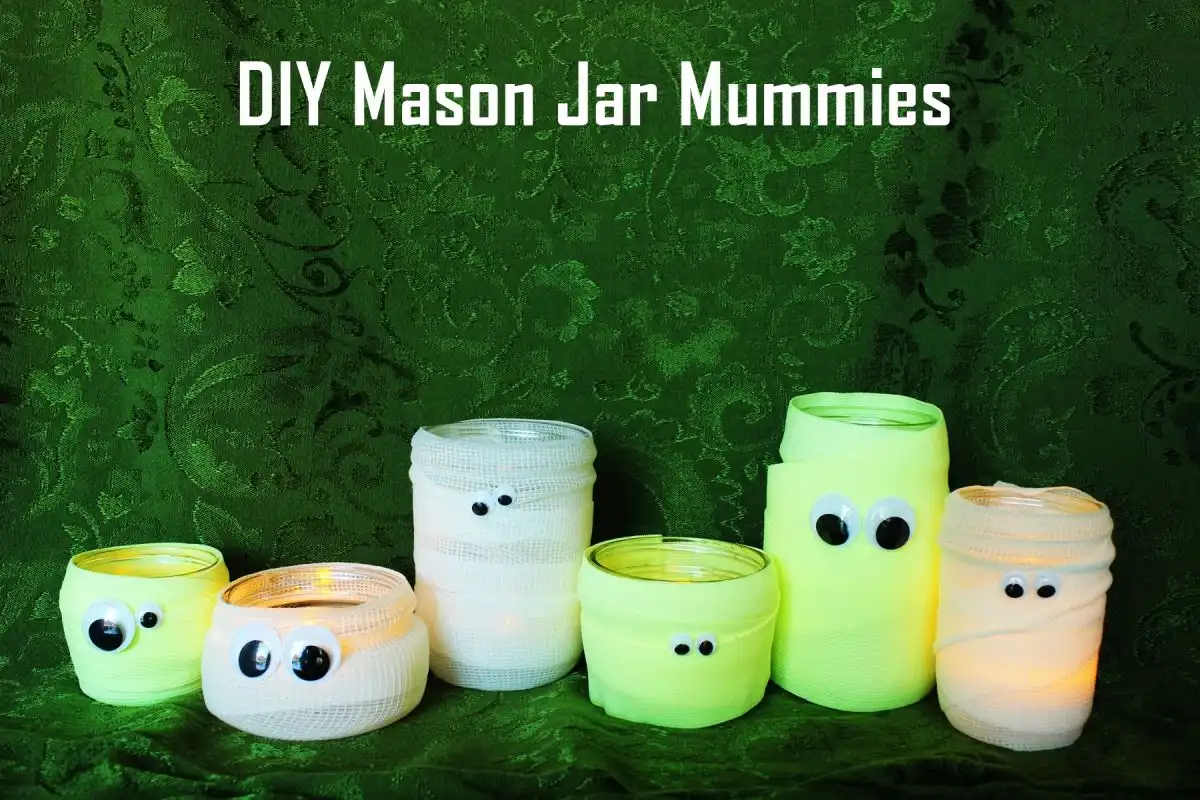 Mason Jar Mummies for Halloween