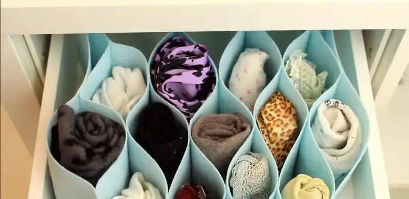DIY A Budget Accordion Drawer Organizer