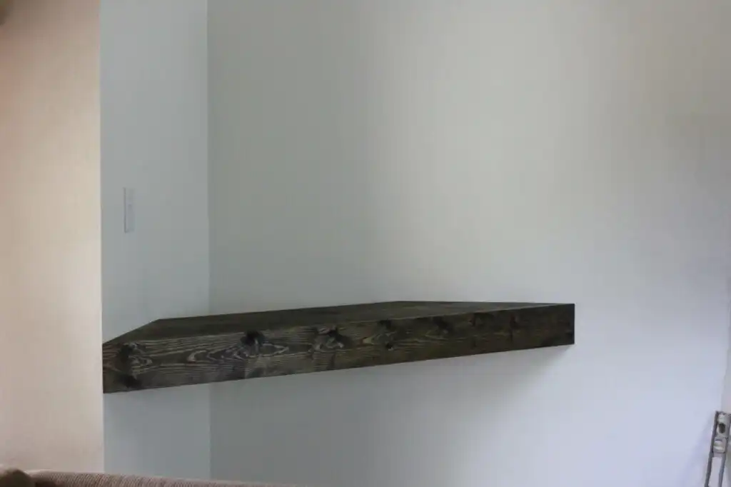 DIY Corner Floating Shelf for a TV 1024x682