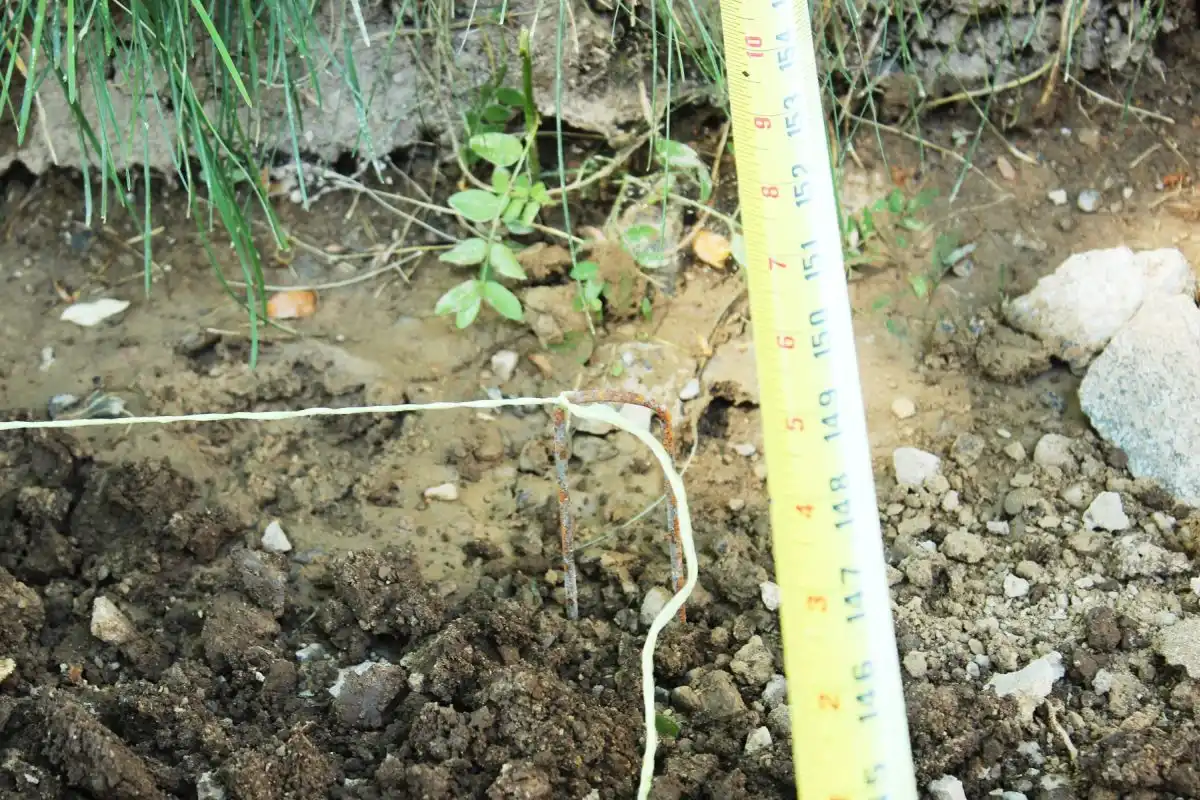 How Install Concrete Deck Footings - use string