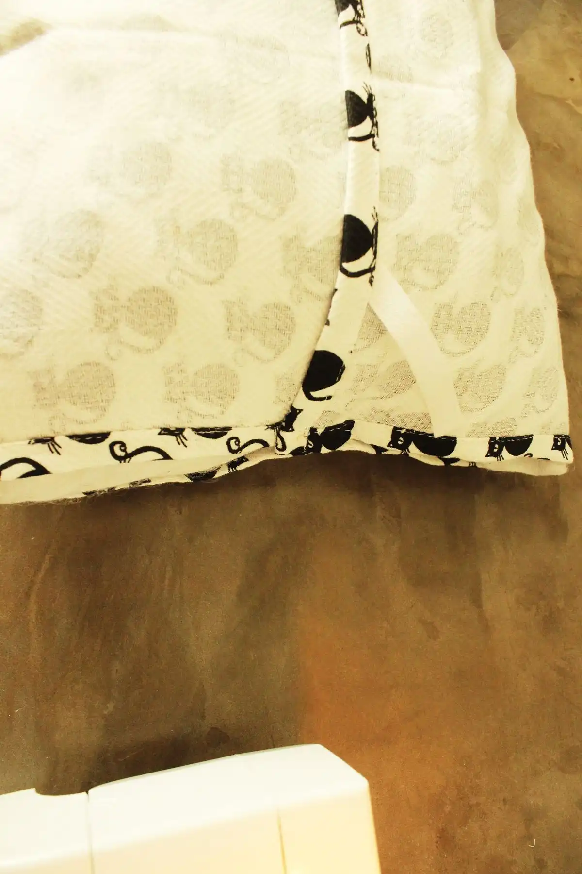 DIY Dish Towel Pillows Pin the sides of your dish towel together