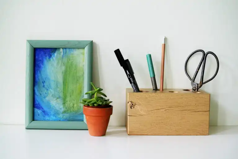 DIY Gilded Pencil Holder