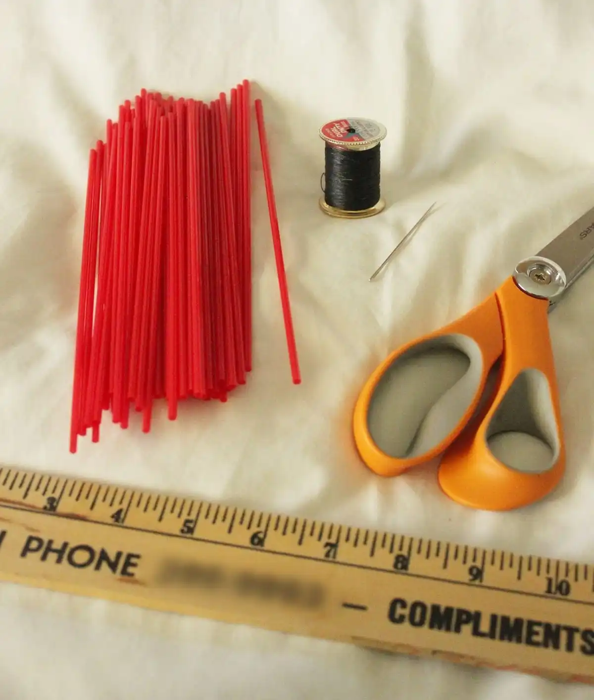 DIY Goemetric Straw Ornaments- materials