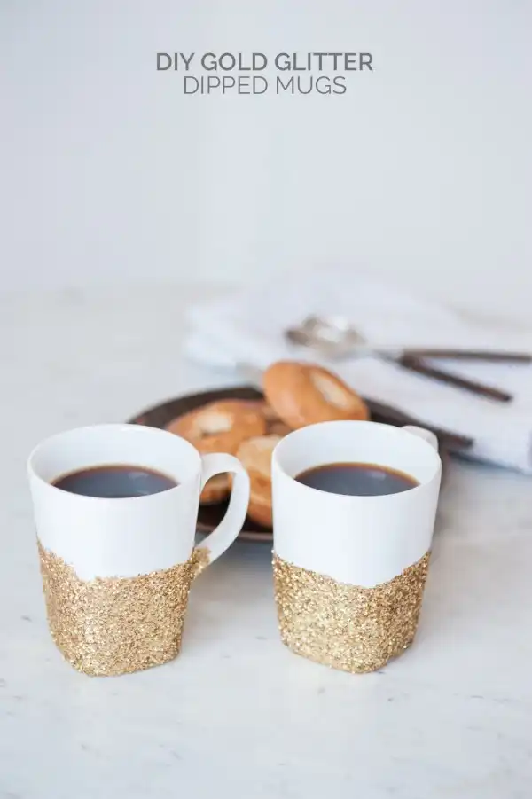 DIY Gold glitter Dipped