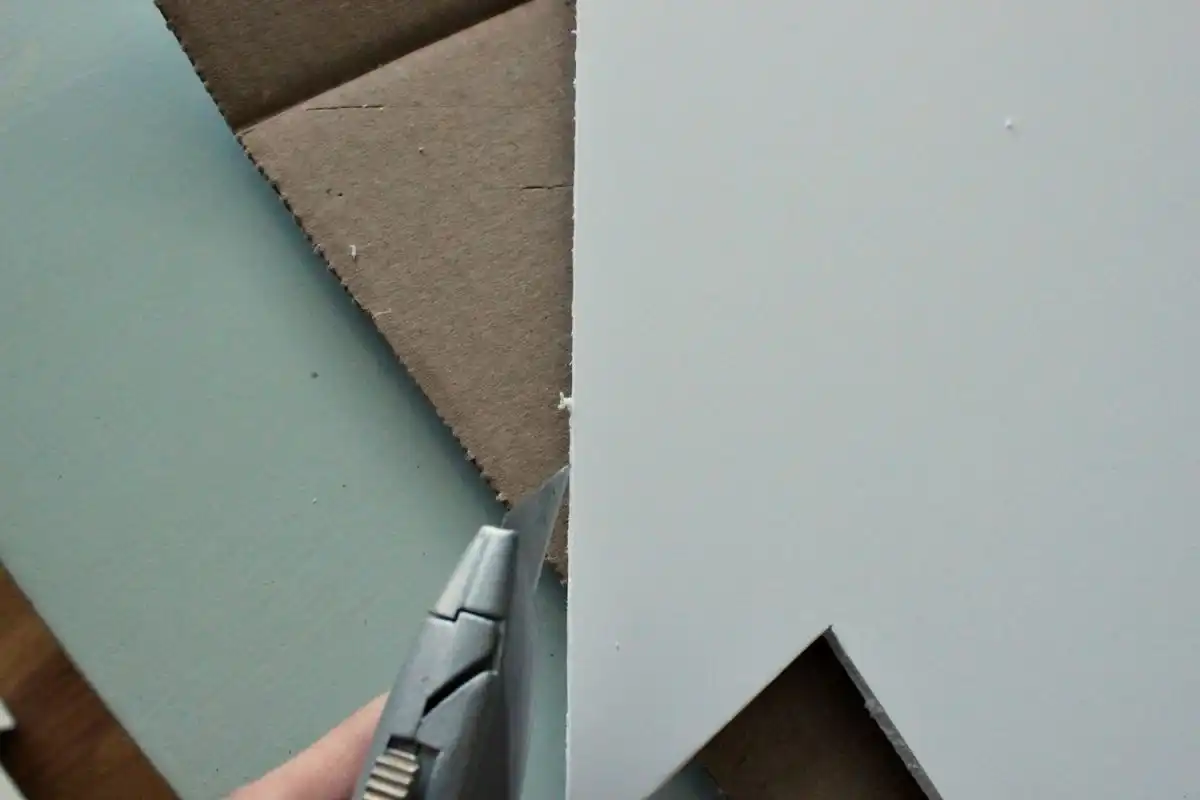 DIY Marquee Sign - use your razor blade