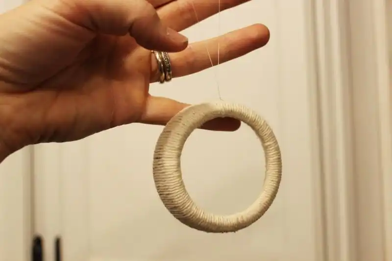 DIY Mason Jar Lid Wreaths Decor