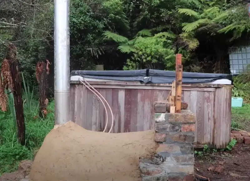 DIY ROCKET STOVE HOT TUB