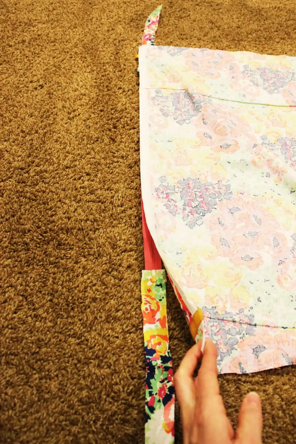 DIY Sew a Bolster Pillow Lay your zipper on the ground
