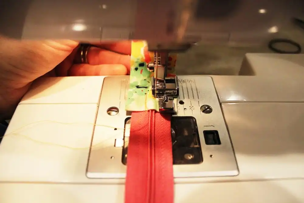 DIY Sew a Bolster Pillow Using your zipper foot and keeping the machine