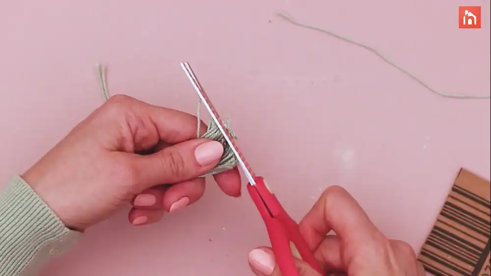 DIY Yarn Wall Tassel 37