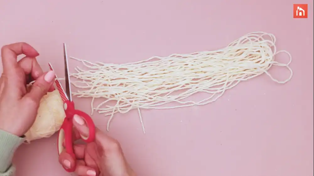DIY Yarn Wall Tassel 7