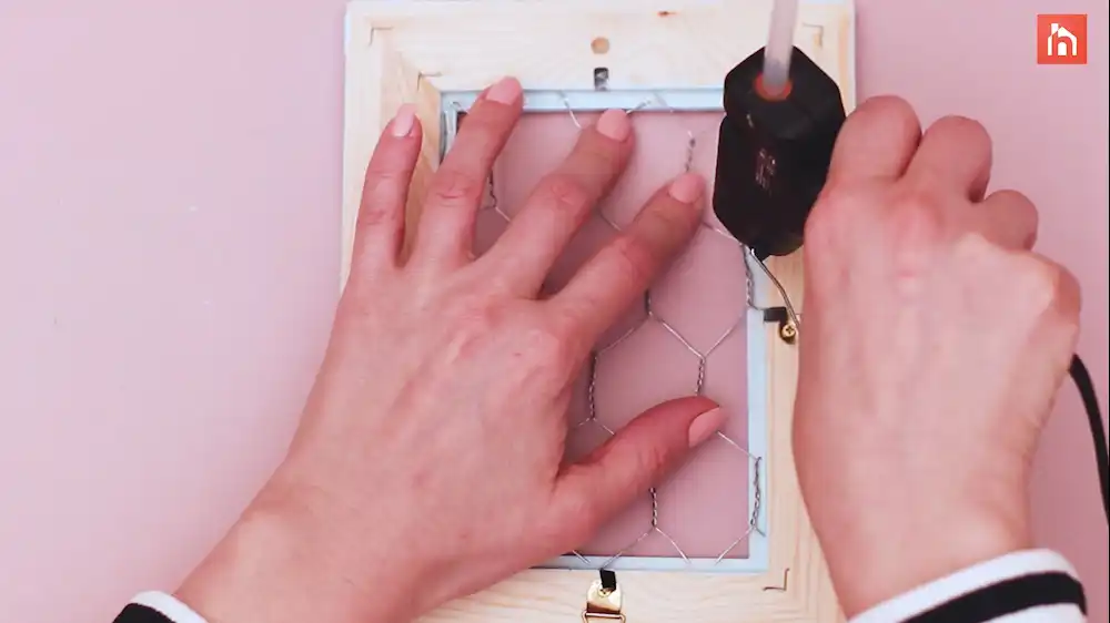DIY chicken wire frame 20