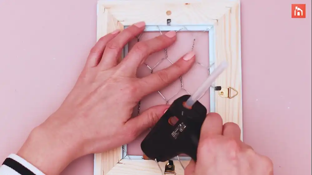DIY chicken wire frame 21