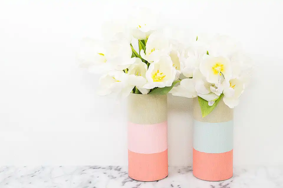 DIY colorblock vases