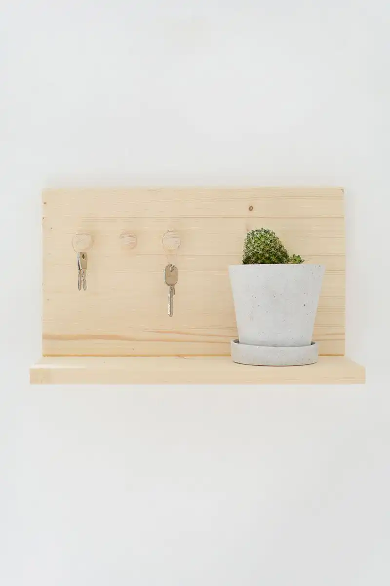 DIY key shelf