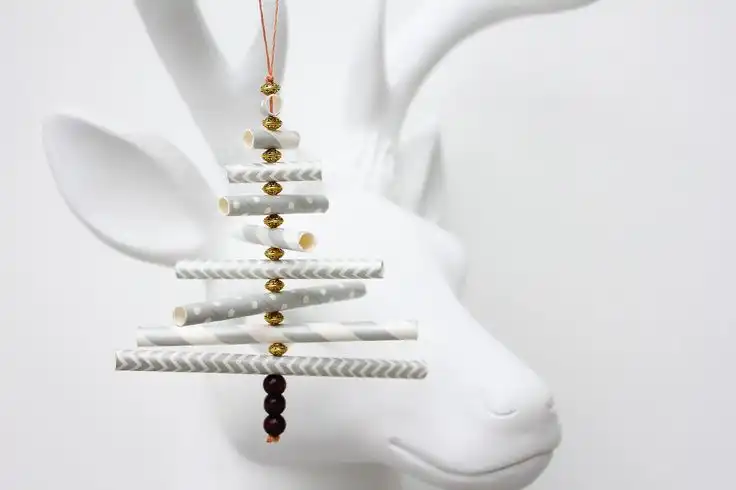 22 Festive Ornament DIYs for Kids