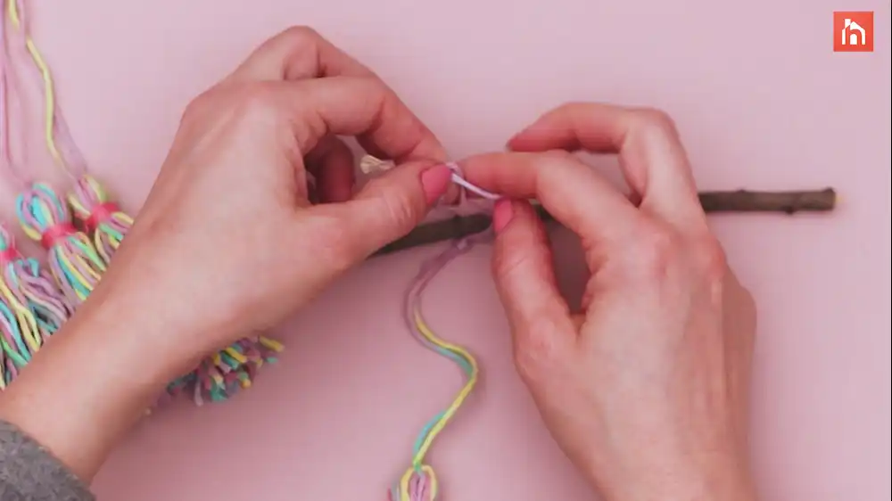 DIY yarn tassel how to make 34