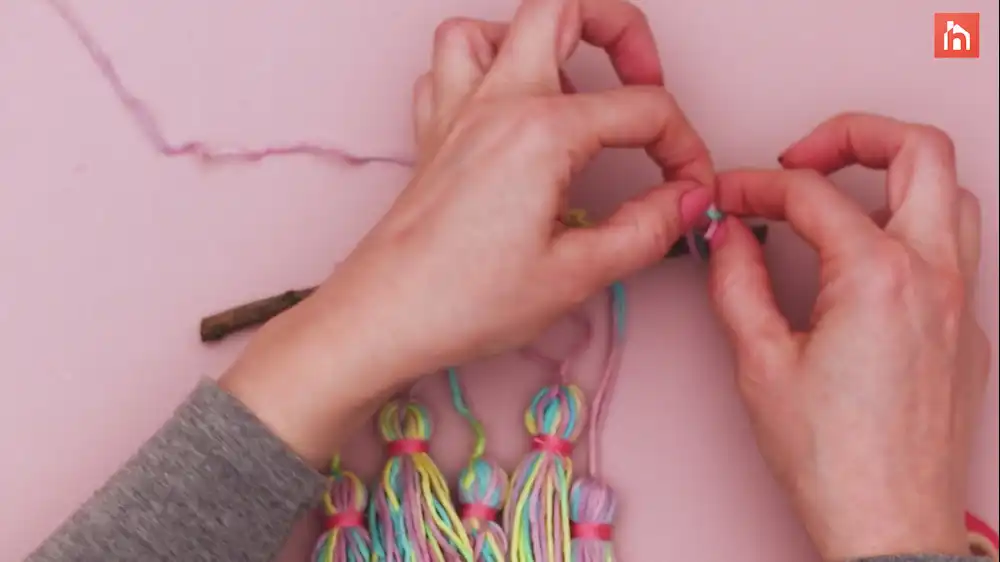 DIY yarn tassel how to make 45
