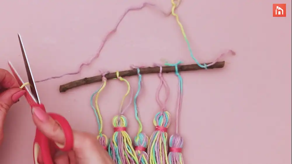 DIY yarn tassel how to make 47