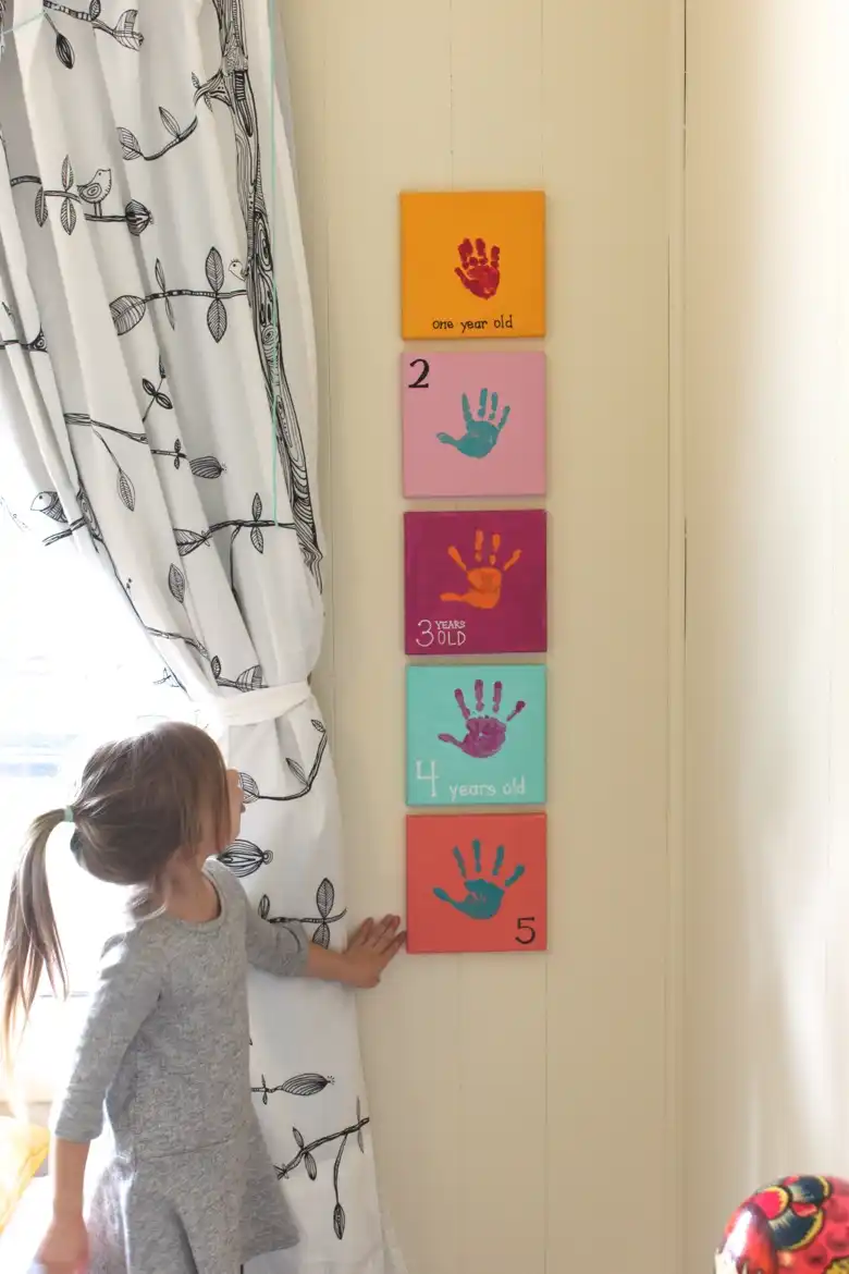 DIY yearly handprints