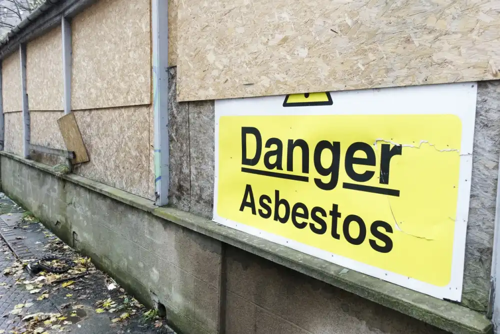 Danger asbestos