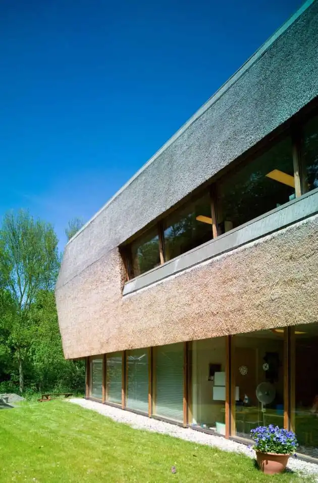 Daycare Centre Felsoord by Möhn Bouman Architects Design