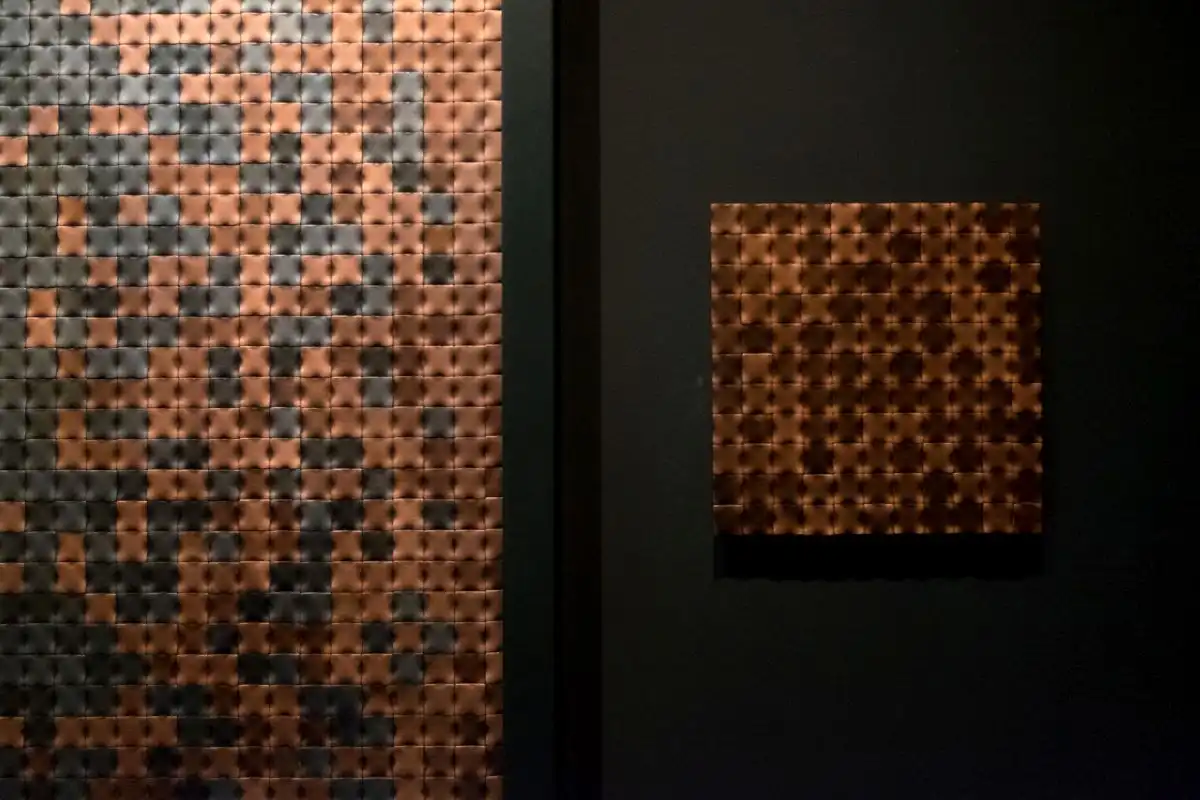 Decastelli bathroom tile design modern pattern