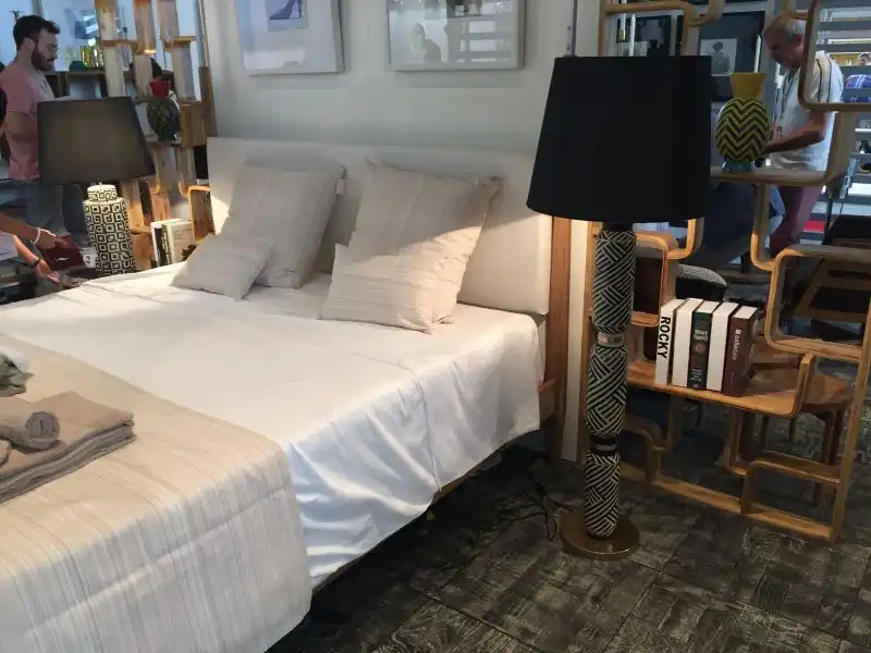 Decorating a bedroom with colors